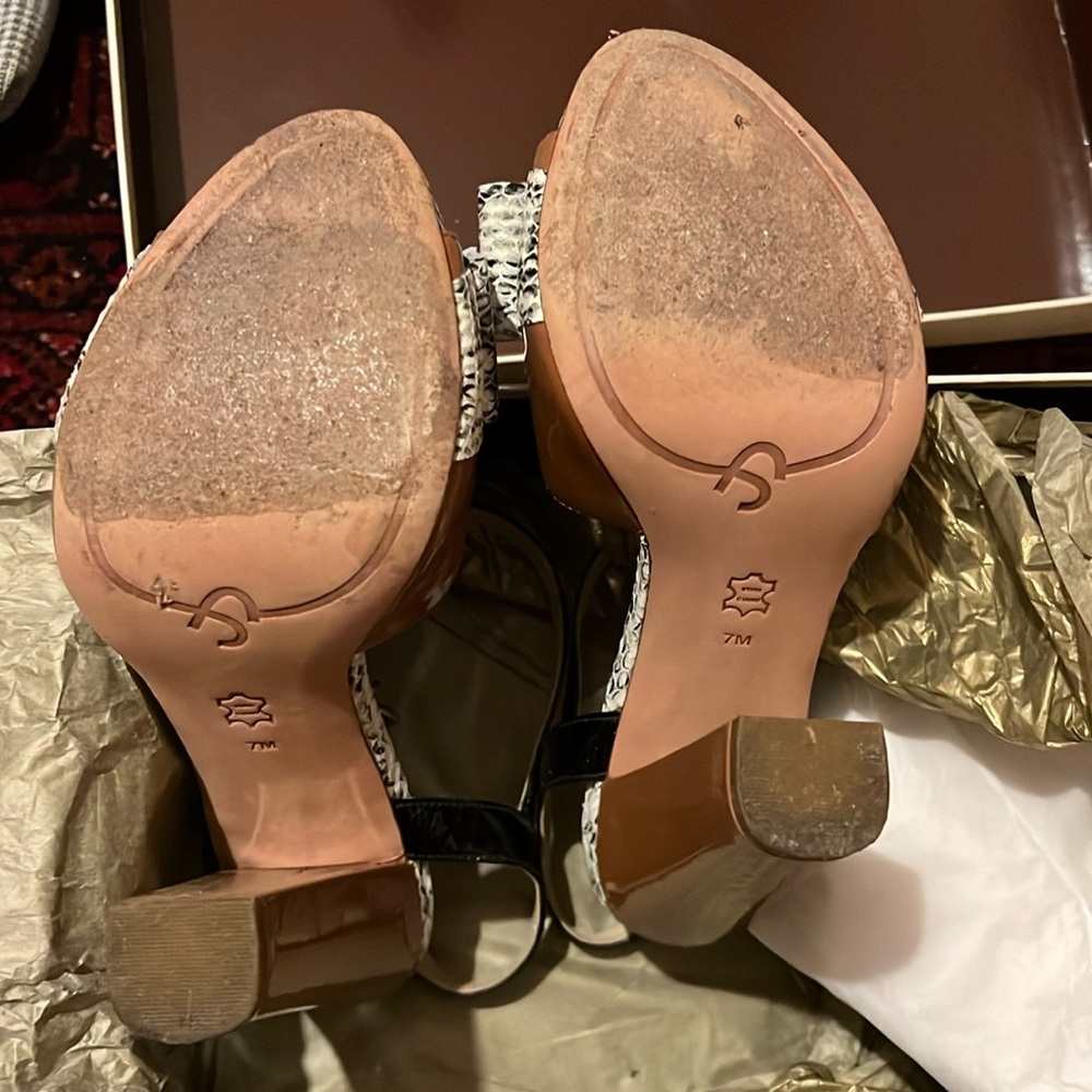 Heeled Sandal - Picture 5 of 5